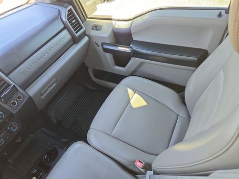 Used 2018 Ford F350 XL w/ Power Equipment Group image 18