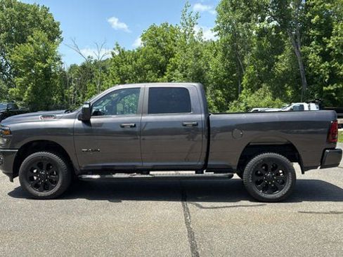 Used 2025 RAM 2500 Big Horn AWD/4WD image 4