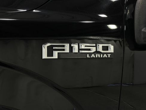 Used 2019 Ford F150 Lariat w/ Equipment Group 502A Luxury AWD/4WD image 39