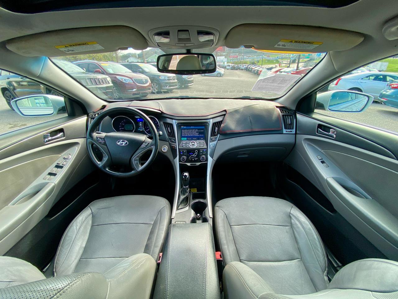 Used 2014 Hyundai Sonata Limited w/ Panoramic Sunroof Package 02 FWD image 16