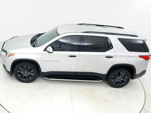 Used 2021 Chevrolet Traverse RS FWD image 14