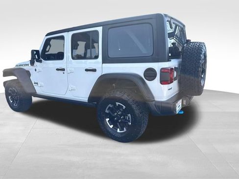 Used 2025 Jeep Wrangler Unlimited Rubicon 4xe w/ Safety Group AWD/4WD image 3