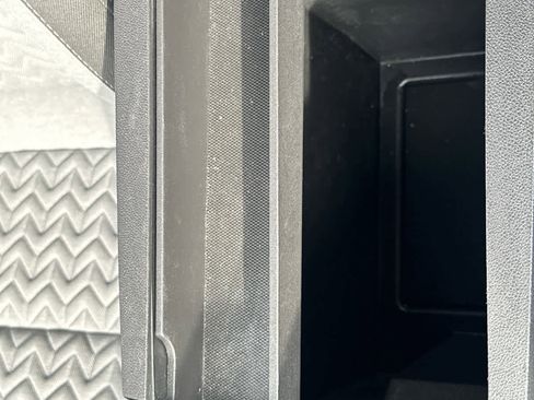 Certified 2023 Chevrolet Equinox LS w/ LS Convenience Package image 37