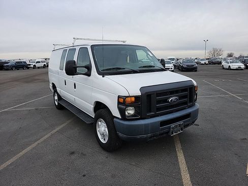Used 2014 Ford E-350 and Econoline 350 Super Duty w/ Power Group image 1