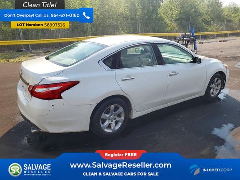Used 2016 Nissan Altima 2.5 S w/ Power Driver Seat Package FWD image 4