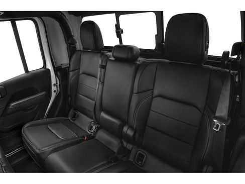 Used 2021 Jeep Gladiator Overland w/ Popular Equipment Package image 8