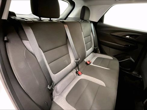 Used 2021 Chevrolet TrailBlazer LS FWD image 23