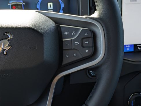 New 2025 Ford Bronco Badlands image 42