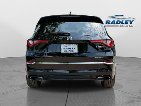 Certified 2024 Acura MDX w/ Technology Package AWD/4WD image 5