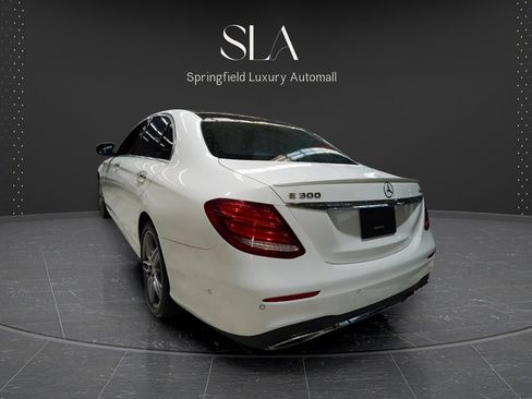 Used 2019 Mercedes-Benz E 300 4MATIC w/ Premium 1 Package image 5