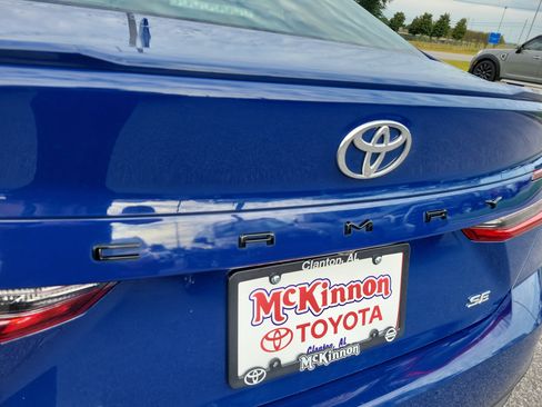 Certified 2025 Toyota Camry SE w/ Convenience Package image 10