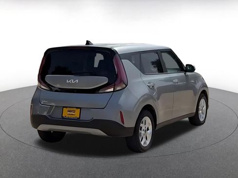 Used 2025 Kia Soul LX w/ LX Technology Package FWD image 15