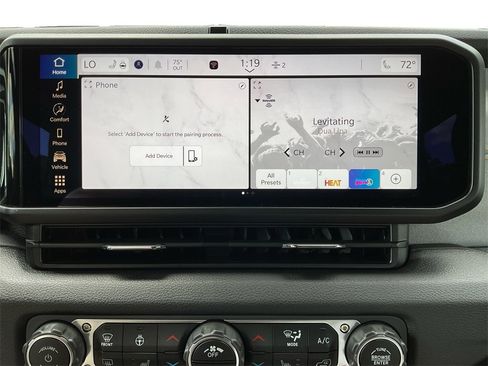 New 2025 Jeep Gladiator Sport image 12