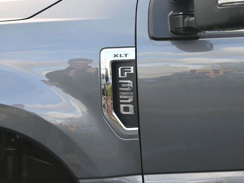 Used 2022 Ford F350 XLT w/ XLT Premium Package image 12