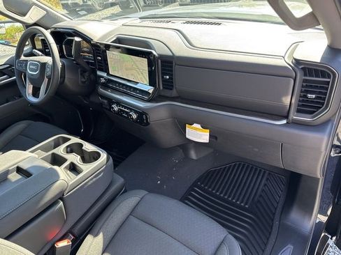 New 2026 GMC Sierra 1500 Elevation image 29