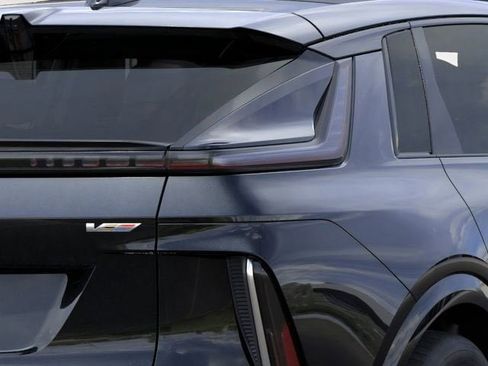 New 2026 Cadillac Lyriq V AWD/4WD image 6