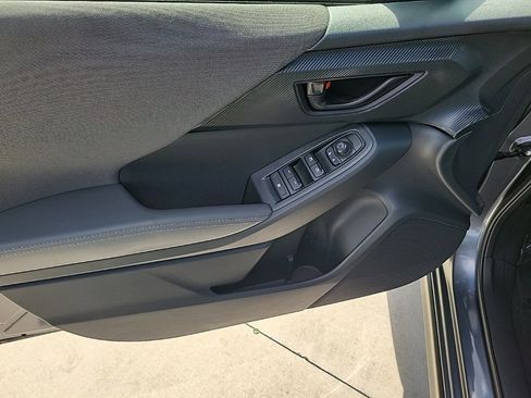 Used 2024 Subaru Crosstrek 2.0i Premium image 14