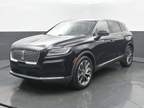 Used 2023 Lincoln Nautilus Reserve AWD/4WD image 1