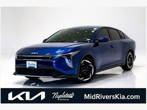 Used 2025 Kia K4 EX FWD image 1