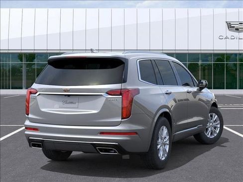 New 2025 Cadillac XT6 Luxury image 4