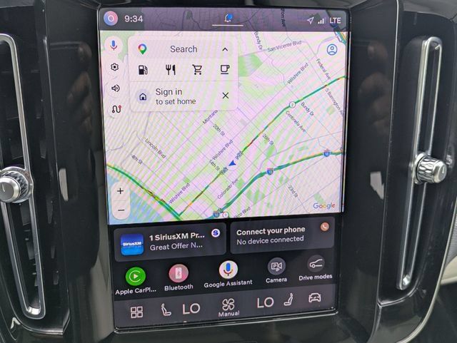Certified 2023 Volvo XC40 B5 Ultimate AWD/4WD image 23