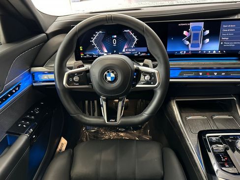Certified 2023 BMW 760i xDrive image 29