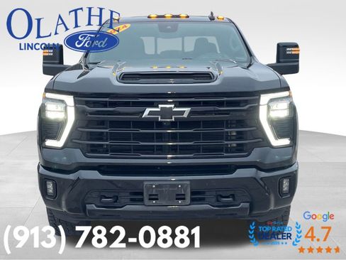 Used 2024 Chevrolet Silverado 2500 LTZ w/ LTZ Plus Package image 8