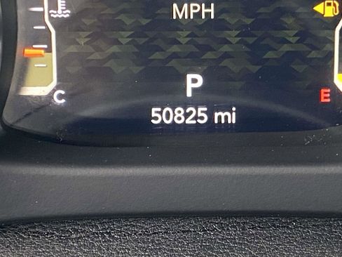 Certified 2021 Jeep Gladiator Willys image 3