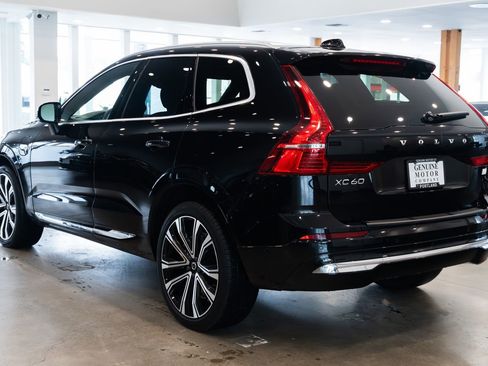 Used 2023 Volvo XC60 T8 Ultimate w/ Climate Package image 6