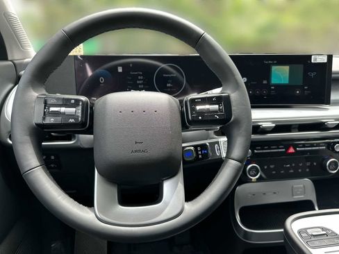 New 2026 Hyundai Ioniq 9 SE image 10