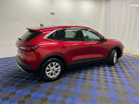 Used 2023 Ford Escape Active image 11