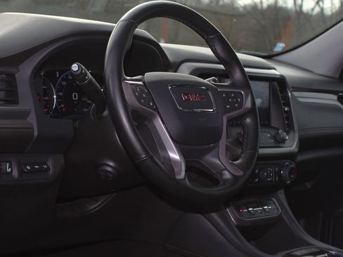 Used 2023 GMC Acadia AT4 w/ Technology Package image 17