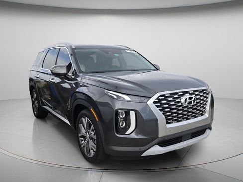 Used 2022 Hyundai Palisade SEL w/ Premium Package FWD image 4