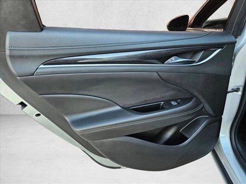 Used 2018 Buick LaCrosse Premium image 20