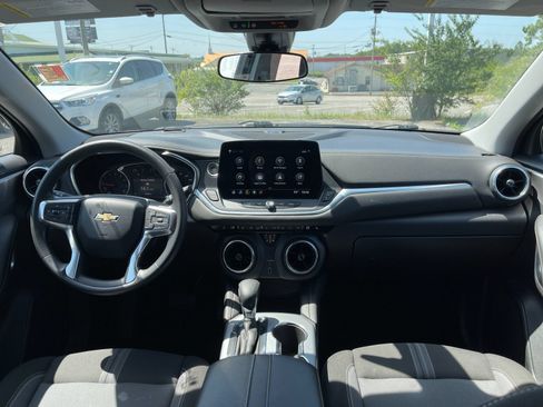 Used 2025 Chevrolet Blazer LT AWD/4WD image 15