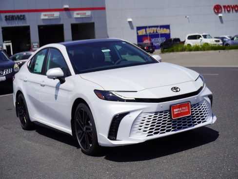 New 2026 Toyota Camry XSE FWD image 29