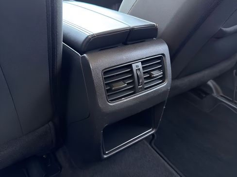 Used 2023 Nissan Rogue S FWD image 23