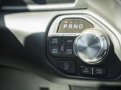 New 2026 RAM 1500 Laramie AWD/4WD image 30