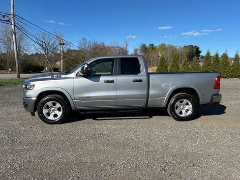 Used 2025 RAM 1500 Big Horn AWD/4WD image 2
