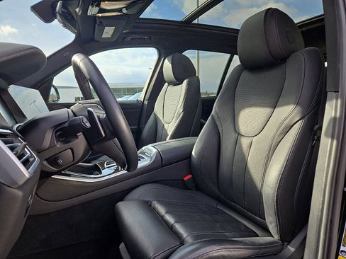 Used 2021 BMW X5 xDrive40i w/ Premium Package 3 image 14