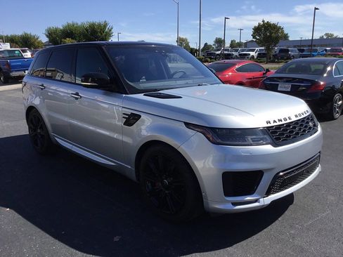 Used 2019 Land Rover Range Rover Sport HST image 8