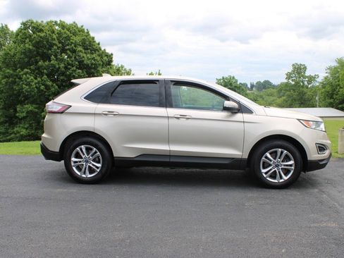 Used 2017 Ford Edge SEL w/ Equipment Group 201A AWD/4WD image 2