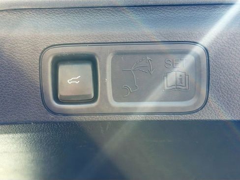 Used 2024 Ford Expedition Max XLT AWD/4WD image 15