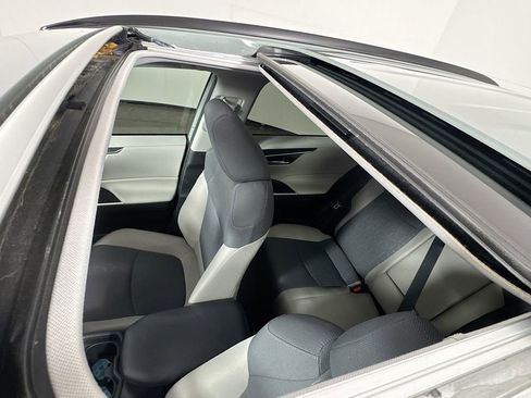 Used 2019 Toyota RAV4 XLE w/ Convenience Package image 23