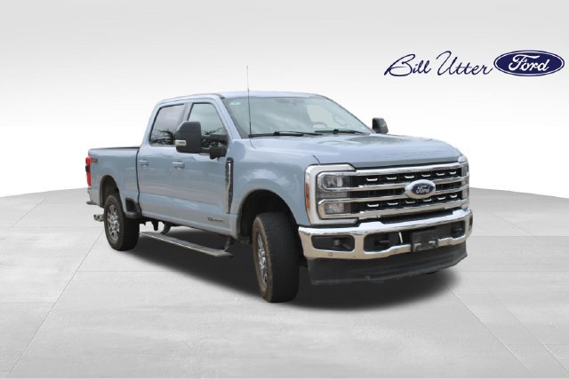 Used 2024 Ford F250 Lariat w/ Lariat Ultimate Package AWD/4WD image 3