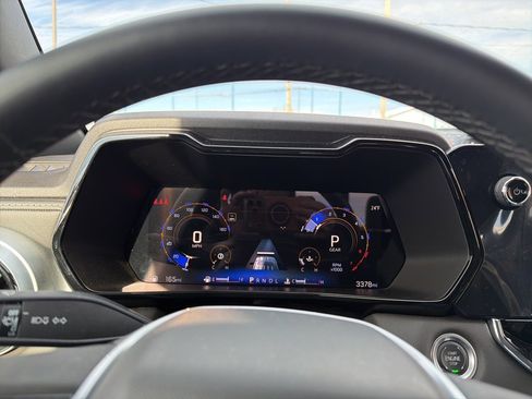 Used 2024 Chevrolet Colorado LT w/ LT Convenience Package II image 35