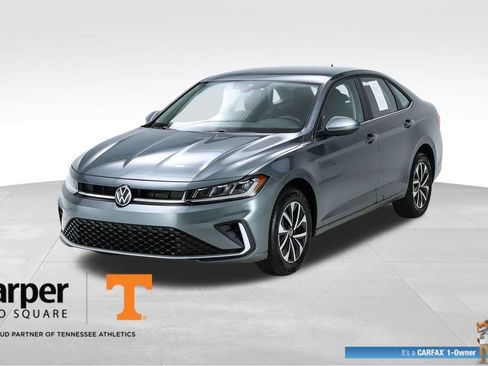 Used 2025 Volkswagen Jetta S image 1