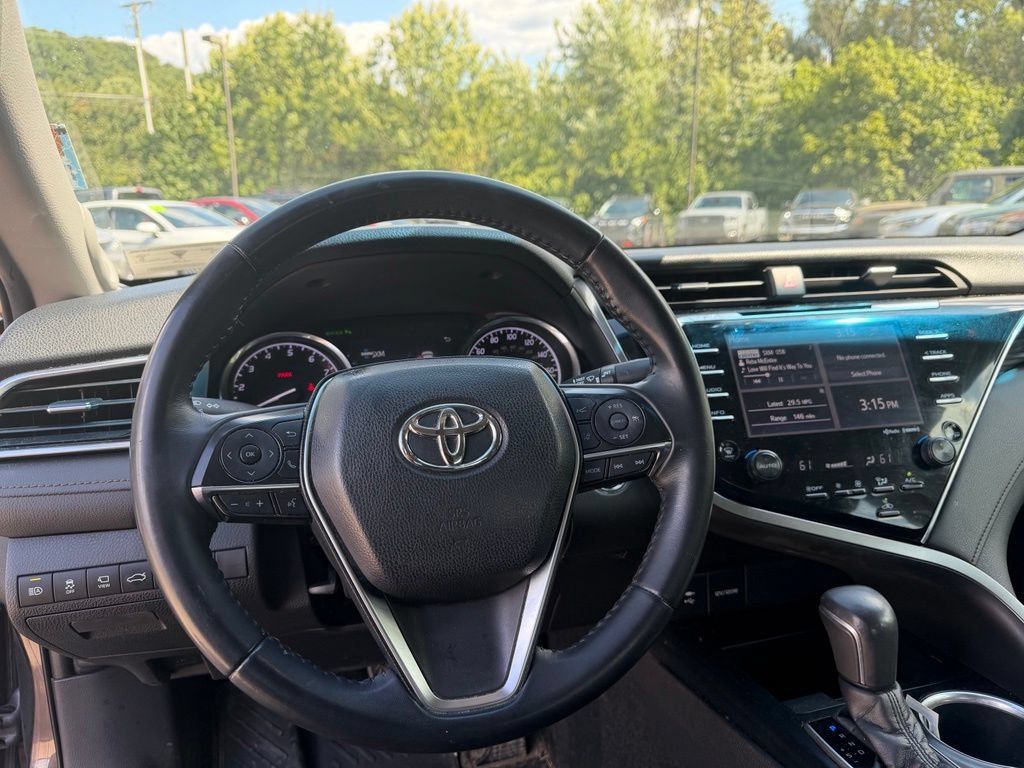 Used 2018 Toyota Camry XLE w/ Audio Package FWD image 8