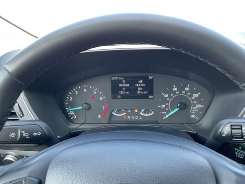 Used 2022 Ford Escape SE w/ SE Sport Appearance Package FWD image 12