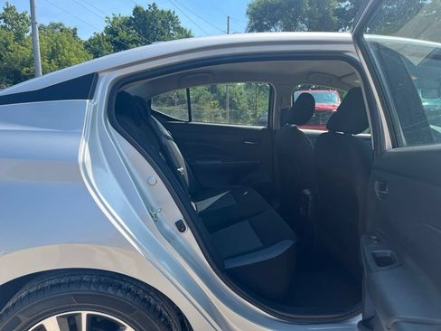Used 2025 Nissan Versa SV FWD image 30